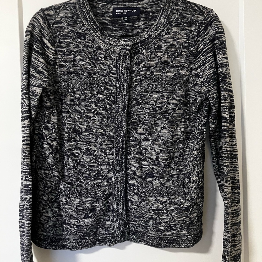 Jones NY Womens Crew Neck Cardigan
Sweater Size S Navy Diamond Pattern Button